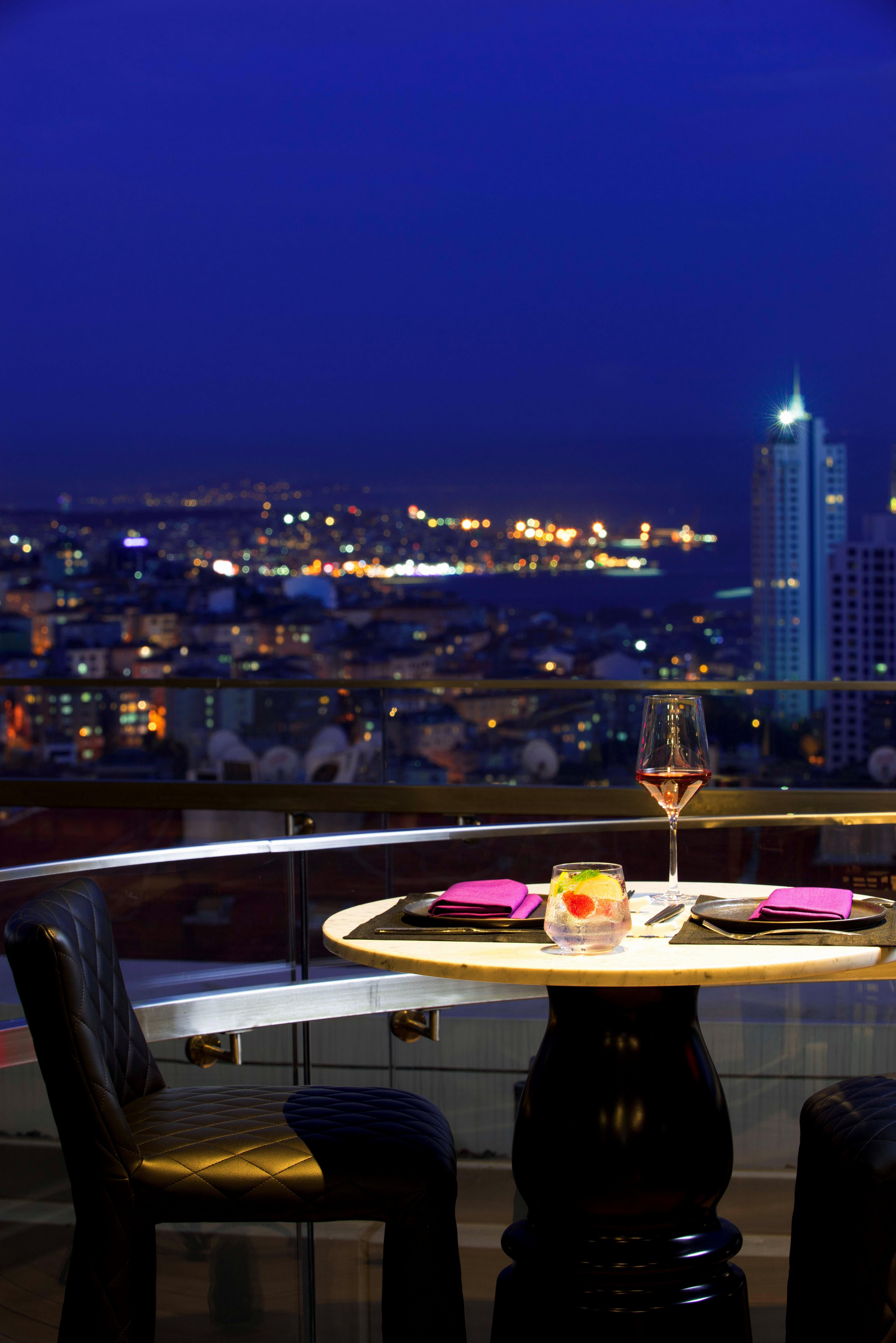 Fairmont Quasar Istanbul Hotel Exterior photo